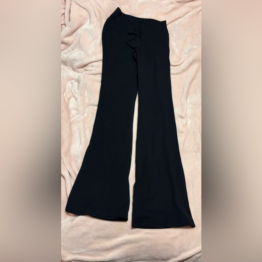 ⭐️lululemon black pants women’s 8